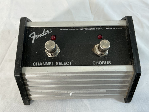 Used Fender 2 BUTTON FOOTSWITCH Switch Pedal 40012-S000308296 Vist Large View of Product Image Which is Used Fender 2 BUTTON FOOTSWITCH Switch Pedal