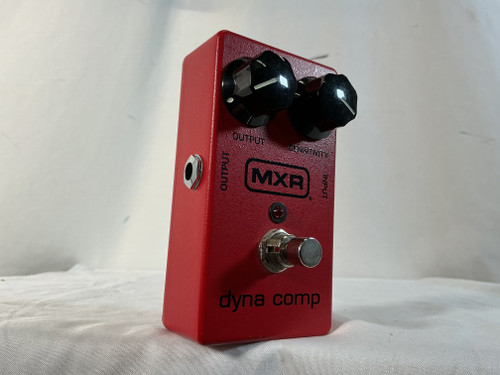 Used MXR DYNA COMP Compressor Pedal 40012-S000308330 Vist Large View of Product Image Which is Used MXR DYNA COMP Compressor Pedal