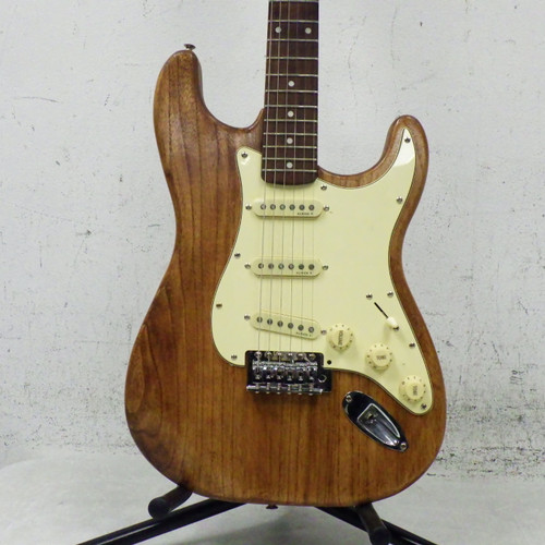 Vist Large View of Product Image Which is Used Squier affinity Stratocaster S Type Electric Guitar Wood 6-String