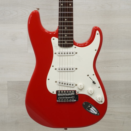 Vist Large View of Product Image Which is Used Squier Affinity Strat Electric Guitar Red