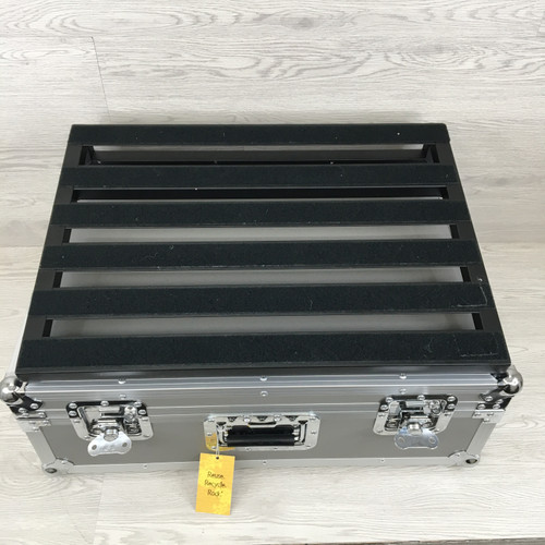 Vist Large View of Product Image Which is Used Pedaltrain XD-24 W/TOUR CASE Pedal Board