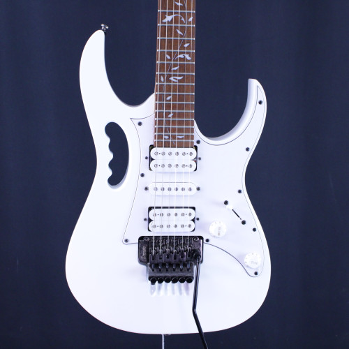 Vist Large View of Product Image Which is Used Ibanez JEMJR IP-02 STEVE VAI SIGNATURE Pointy Electric Guitar White 6-String