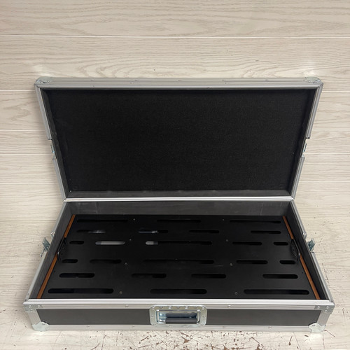 Vist Large View of Product Image Which is Used - CREATION 32IN X 16IN PEDALBOARD W/CASE 