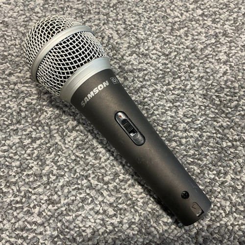 Vist Large View of Product Image Which is Used SAMSON Q6 Dynamic Microphone