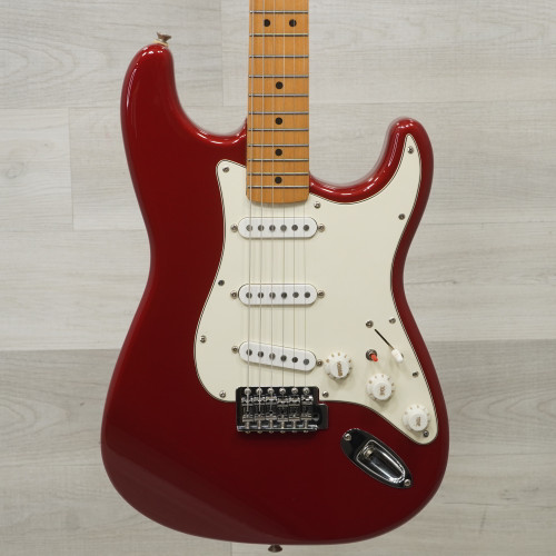 Vist Large View of Product Image Which is Used Squier Stratocaster Electric Guitar Red