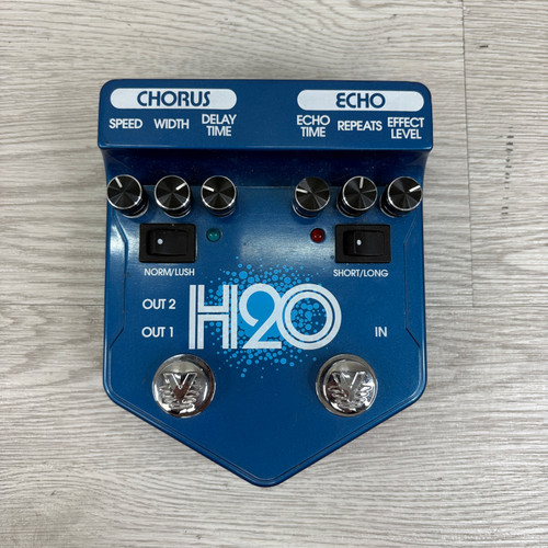 Used Visual Sound H2O V2 CHORUS/ECHO Chorus Pedal 41124-S000208055 Vist Large View of Product Image Which is Used Visual Sound H2O V2 CHORUS/ECHO Chorus Pedal