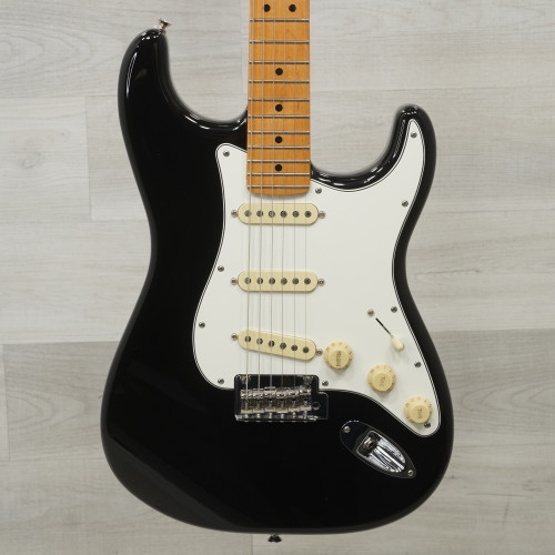 Vist Large View of Product Image Which is Used Fender Player II Stratocaster Electric Guitar Black