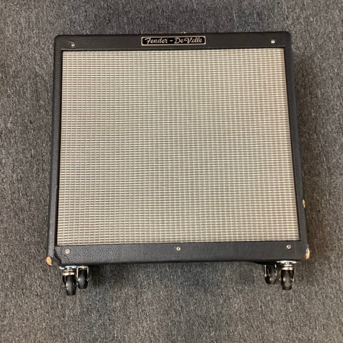 Used Fender HOT ROD DEVILLE 4 x 10 Tube Combo Amplifier 4 x 10 40111-S000190901 Vist Large View of Product Image Which is Used Fender HOT ROD DEVILLE 4 x 10 Tube Combo Amplifier 4 x 10