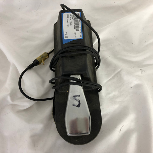 Vist Large View of Product Image Which is Used Yamaha SUSTAIN PEDAL Keyboard Pedal