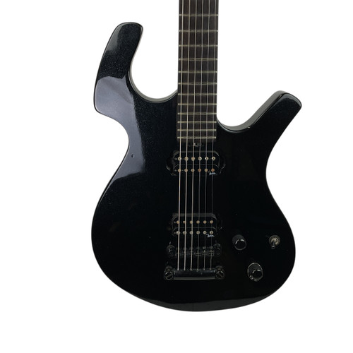 Used Parker P-42 S Type Electric Guitar Black 6-String 41120-S000035688 Vist Large View of Product Image Which is Used Parker P-42 S Type Electric Guitar Black 6-String
