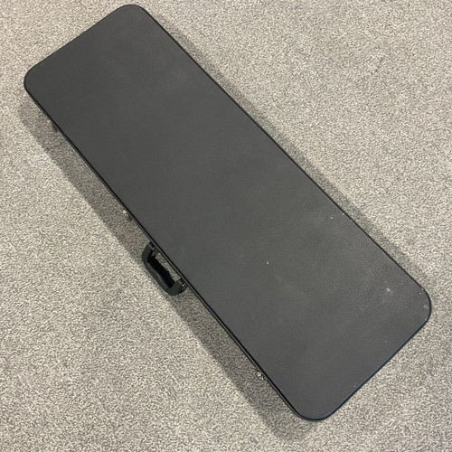 Used ROAD RUNNER ELECTRIC GUITAR HARDSHELL CASE 41106-S000097676 Vist Large View of Product Image Which is Used ROAD RUNNER ELECTRIC GUITAR HARDSHELL CASE