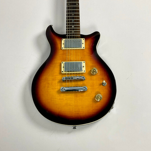 Used Devlin DV-700 Electric Guitar Sunburst 6-String 41103-S000057299 Vist Large View of Product Image Which is Used Devlin DV-700 Electric Guitar Sunburst 6-String