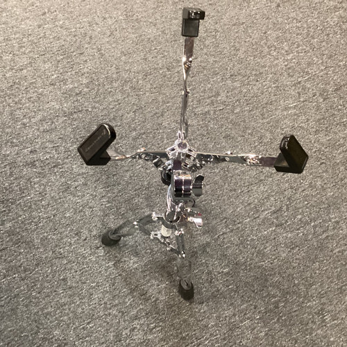 Used Ludwig SNARE STAND Snare Stand 40111-S000190999 Vist Large View of Product Image Which is Used Ludwig SNARE STAND Snare Stand