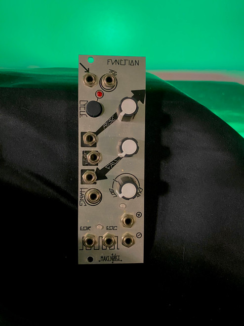 Vist Large View of Product Image Which is Used MAKE NOISE MATHS FUNCTION Rackmount Keyboard Brain