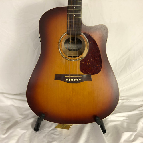 Vist Large View of Product Image Which is Used Seagull ENTOURAGE RUSTIC Solid Top Acoustic Guitar Tobacco Sunburst