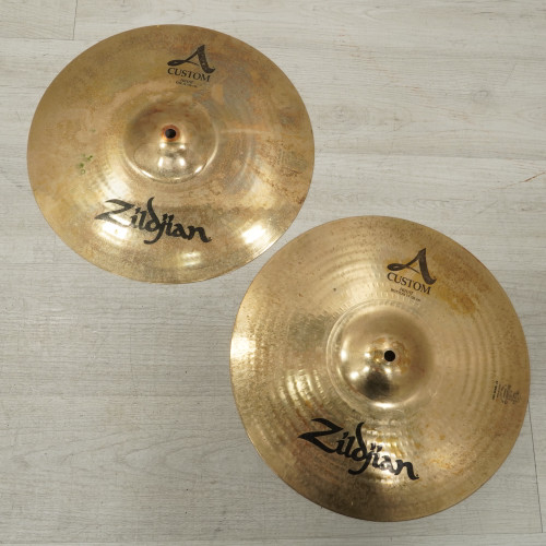 Vist Large View of Product Image Which is Used Zildjian 14" A Custom Hi Hat Cymbal Pair