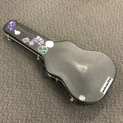 Vist Large View of Product Image Which is Used Ovation BOWL BACK MOLDED CASE Guitar Case