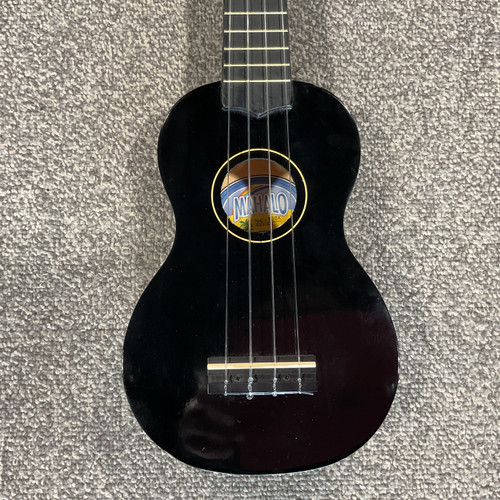 Vist Large View of Product Image Which is Used MAHALO U-30BK Ukulele
