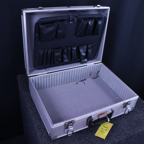 Vist Large View of Product Image Which is Used GIG CASE 12X17 Guitar Case