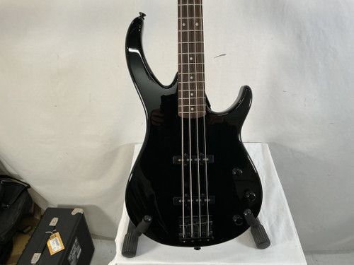 Vist Large View of Product Image Which is Used Peavey MILLENIUM BASS Modern Metal Bass Guitar Black 4-String