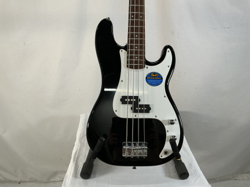 Vist Large View of Product Image Which is Used Squier AFFINITY P BASS BLACK P Type Bass Guitar Black 4-String