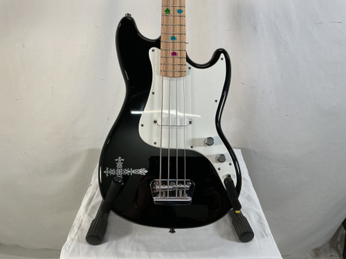 Vist Large View of Product Image Which is Used Squier BRONCO BASS BLACK Bass Guitar Black 4-String