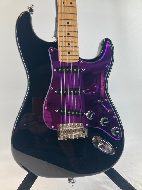 Vist Large View of Product Image Which is Used Fender 2014 American Special Strat 60th Ann. Electric Guitar