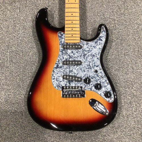 Vist Large View of Product Image Which is Used AMATI S-Style Electric Guitar