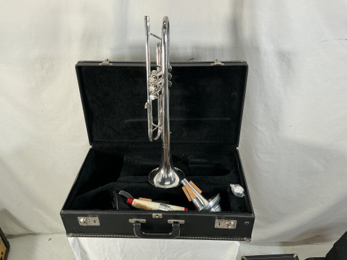 Vist Large View of Product Image Which is Used Getzen CAPRI SILVER TRUMPET Trumpet