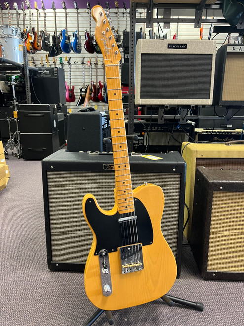 Vist Large View of Product Image Which is Used Fender AMERICAN VINTAGE II TELE 51 LEFTY T Type Electric Guitar Amber 6-String