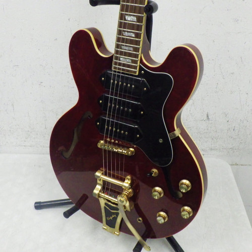 Vist Large View of Product Image Which is Used Epiphone Riviera P93 Wr Semi-Hollow Electric Guitar Red 6-String