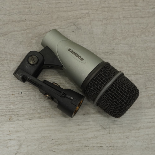 Vist Large View of Product Image Which is Used Samson Q Tom Dynamic Microphone