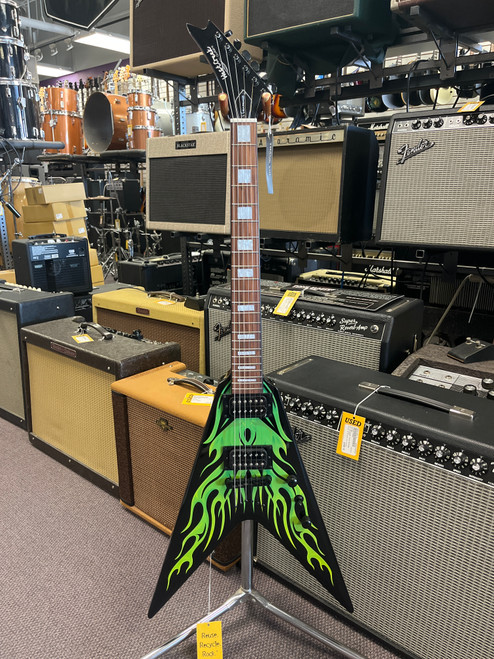 Vist Large View of Product Image Which is Used WESTCREEK CERBERUS Pointy Electric Guitar Black 6-String