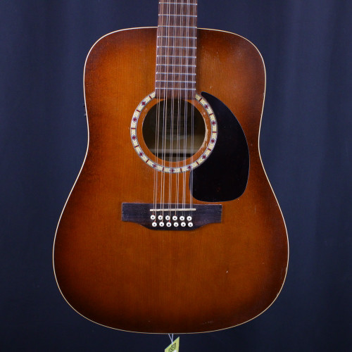 Vist Large View of Product Image Which is Used Art & Lutherie 12 CEDAR ACOUSTIC GUITAR Solid Top Acoustic Guitar Sunburst