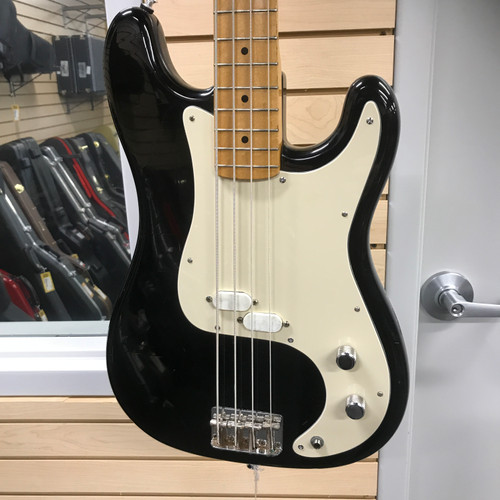 Vist Large View of Product Image Which is Used Squier BULLET STAR BASS Vintage Bass Guitar Black 4-String