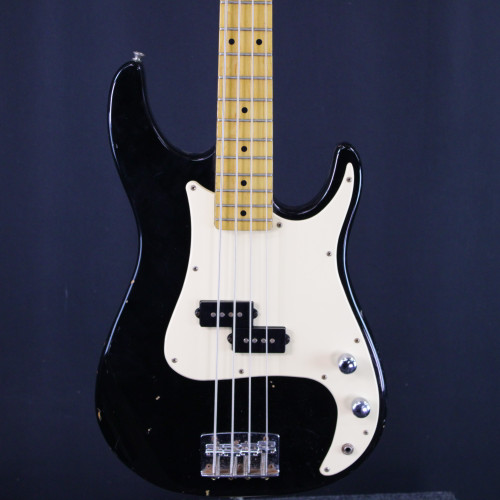 Vist Large View of Product Image Which is Used Peavey FURY BASS P Type Bass Guitar Black 4-String