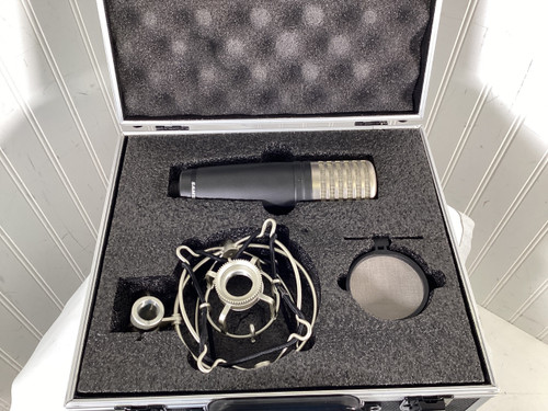 Vist Large View of Product Image Which is Used Samson MTR201 AS IS W//CASE/MOUNT Condenser Microphone