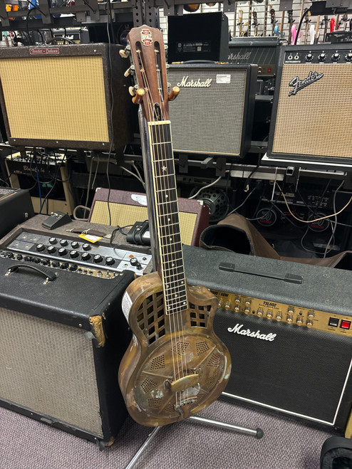 Vist Large View of Product Image Which is Used Republic HIGHWAY 61 Resonating Guitar