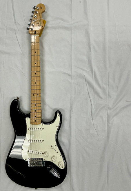 Vist Large View of Product Image Which is Used Fender STRATOCASTER Electric Guitar Black