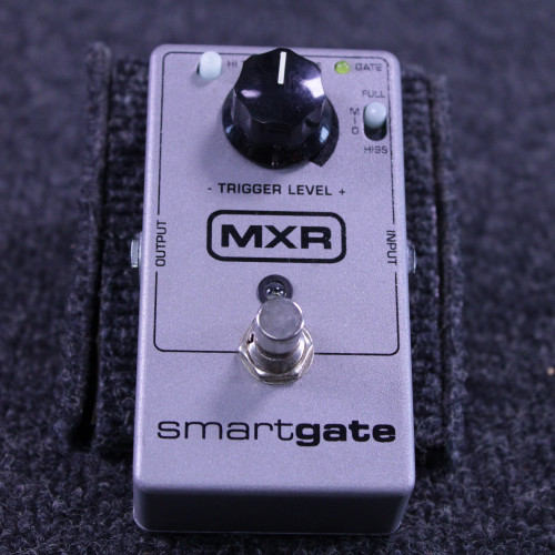 Vist Large View of Product Image Which is Used MXR SMART GATE GUITAR PEDAL Noise Reduction Pedal