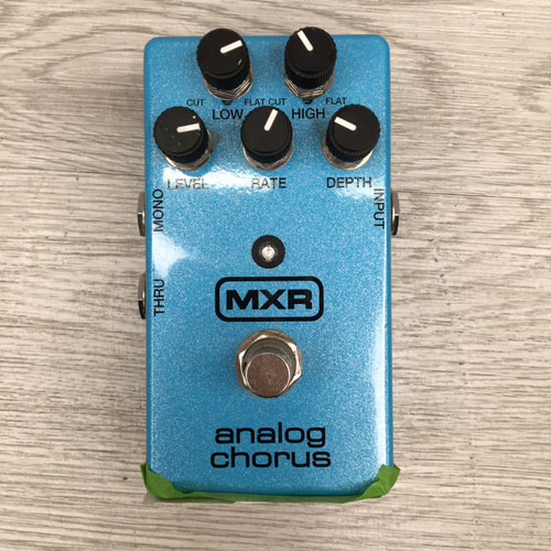 Vist Large View of Product Image Which is Used MXR ANALOG CHORUS M234 Chorus Pedal