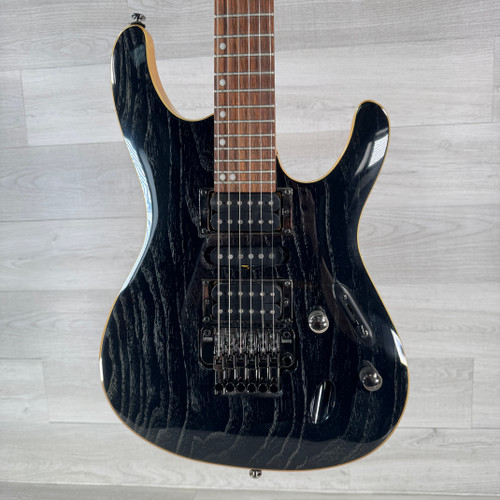 Vist Large View of Product Image Which is Used Ibanez S570AH Electric Guitar - Silver Wave Black