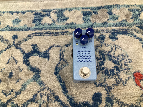 Vist Large View of Product Image Which is Used JHS Pedals TIDEWATER V1 Tremolo Pedal