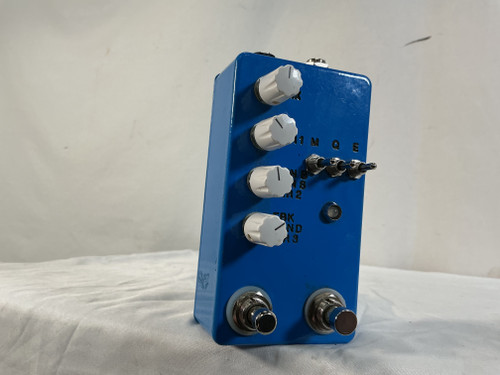 Vist Large View of Product Image Which is Used MONTREAL ASSEMBLY COUNT TO 5 Delay Pedal