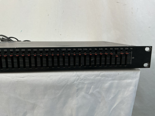 Vist Large View of Product Image Which is Used Yamaha GQ1031B GRAPHIC EQUALIZER Equalizer