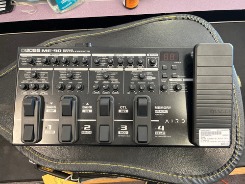 Vist Large View of Product Image Which is Used Boss ME-90 W/BOSS BT AUDIO MIDI DUAL ADAPTOR Floorboard Effect