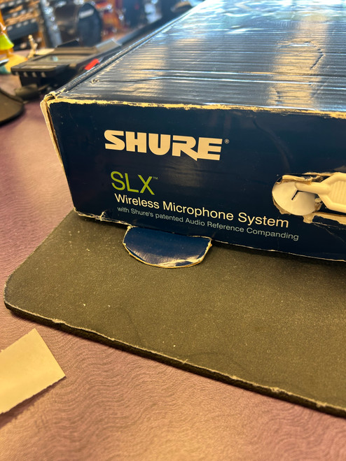 Vist Large View of Product Image Which is Used Shure SLX4 WITH BETA 87 MICROPHONE Wireless Microphone