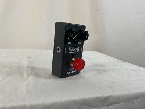 Vist Large View of Product Image Which is Used MXR MICRO FLANGER Flanger Pedal