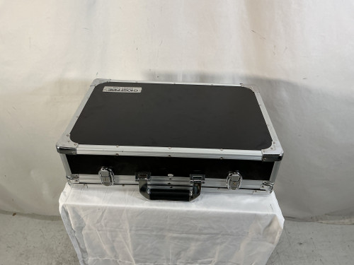 Vist Large View of Product Image Which is Used PEDALBOARD CASE Pedal Board