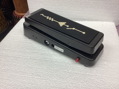 Vist Large View of Product Image Which is Used Dunlop MC404 Wah Pedal